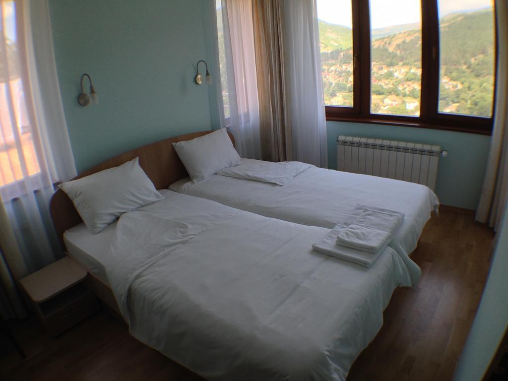 Mala Planina Guest House Iskrets Экстерьер фото