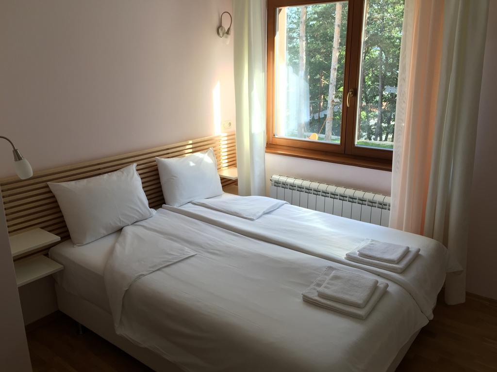 Mala Planina Guest House Iskrets Экстерьер фото