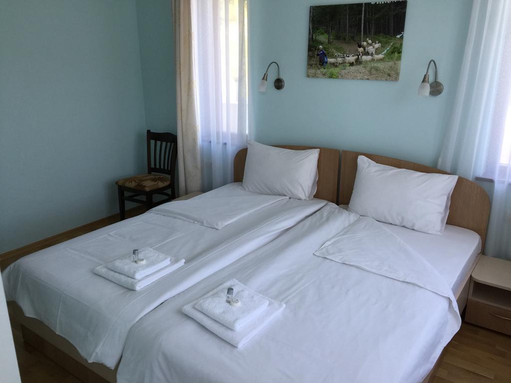 Mala Planina Guest House Iskrets Экстерьер фото