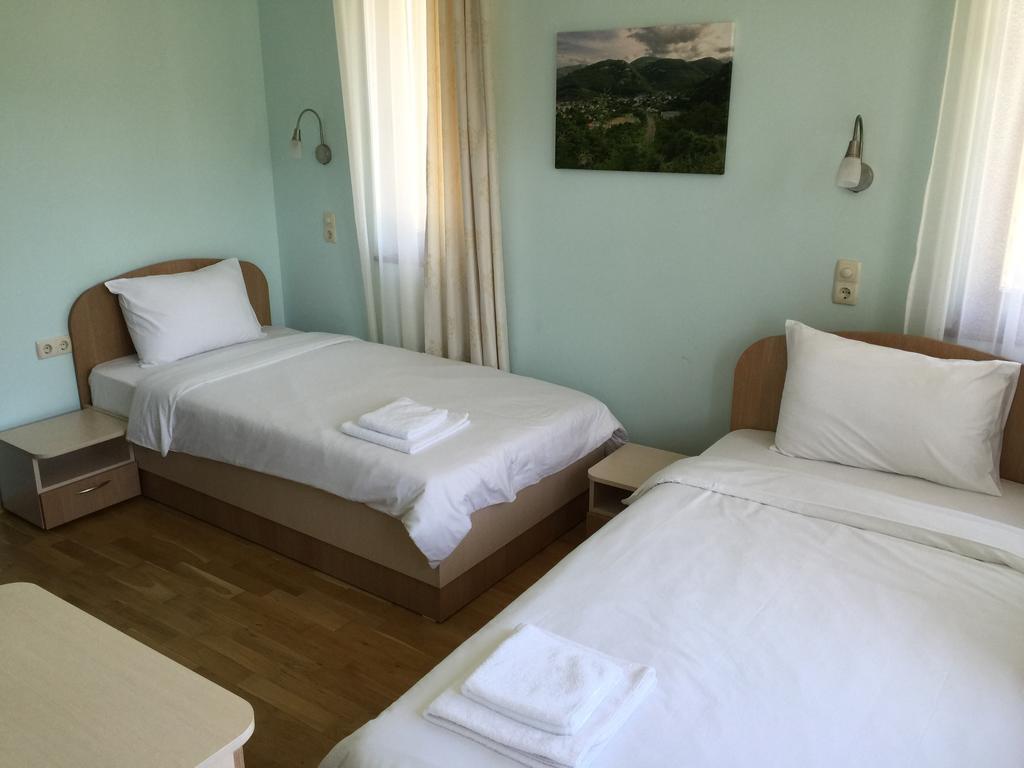Mala Planina Guest House Iskrets Экстерьер фото
